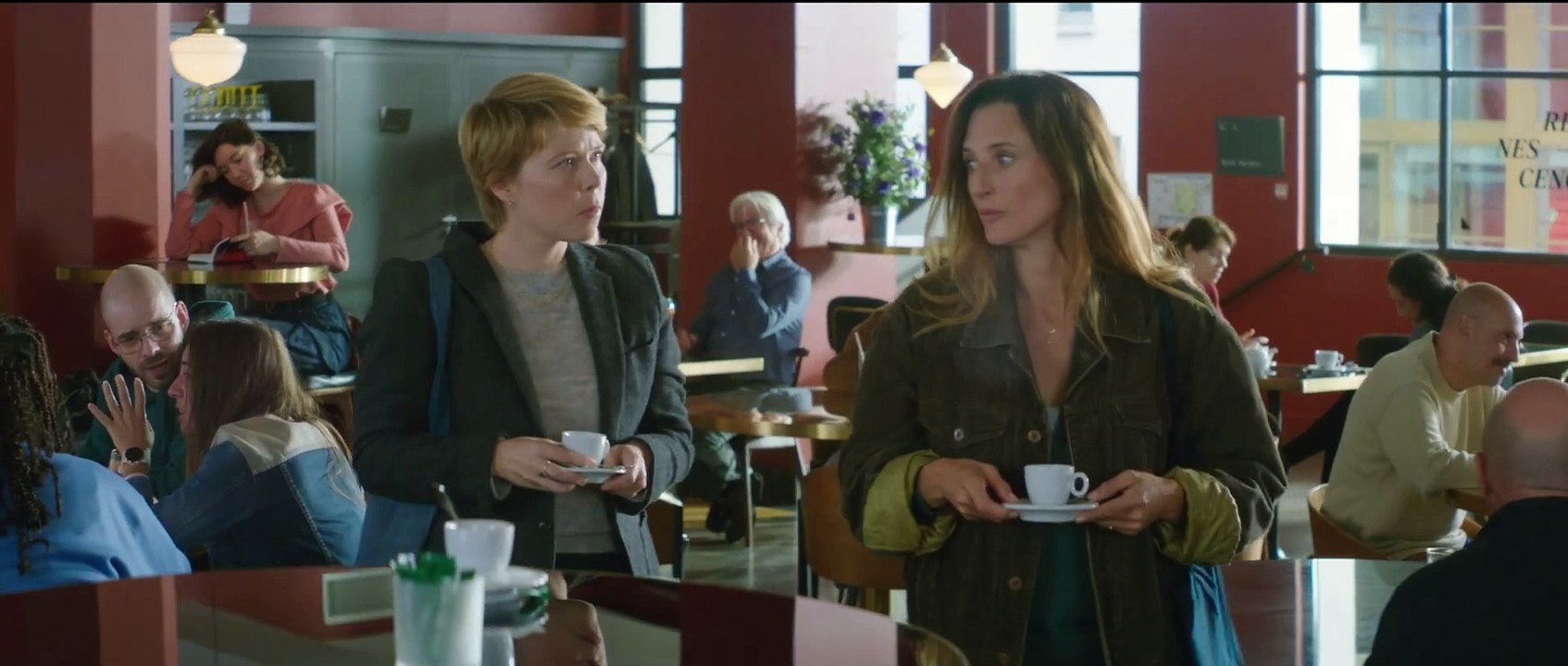 Trois amies Bande-annonce VF STFR