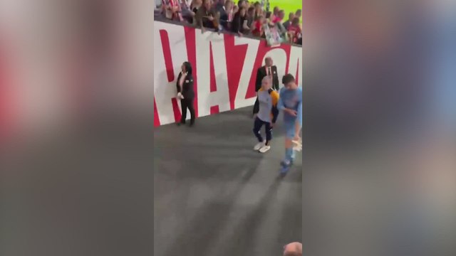 El gesto de Courtois con las Champions cuando se retiraba a vestuarios: incendio en redes