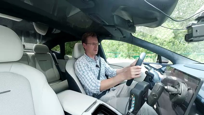 Zeekr 007 Test: Soft, Rear-Drive EV Power - MotorTrend In China