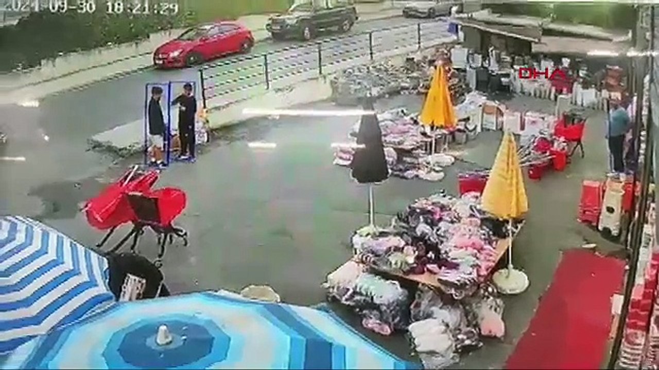 İstanbul- Başakşehir'de 'dur' ihtarına uymayan şüpheliler iş yerine girdi