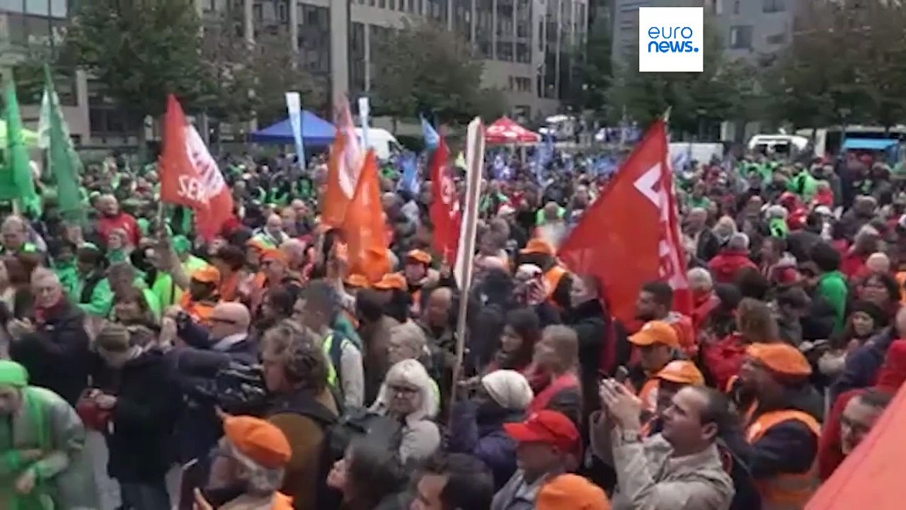 Les travailleurs essentiels d'Europe dénoncent leurs conditions de travail