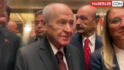 Bahçeli'den Dem Partililerle Tokalaşma Açıklaması:  "yeni Bir Döneme Giriyoruz, Dünyada Barışı İsterken Kendi Ülkemizde Barışı Sağlamamız Lazım"