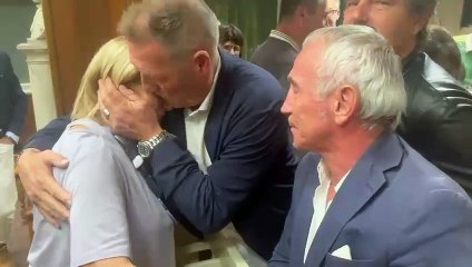 Donata Bergamini si commuove dopo la sentenza