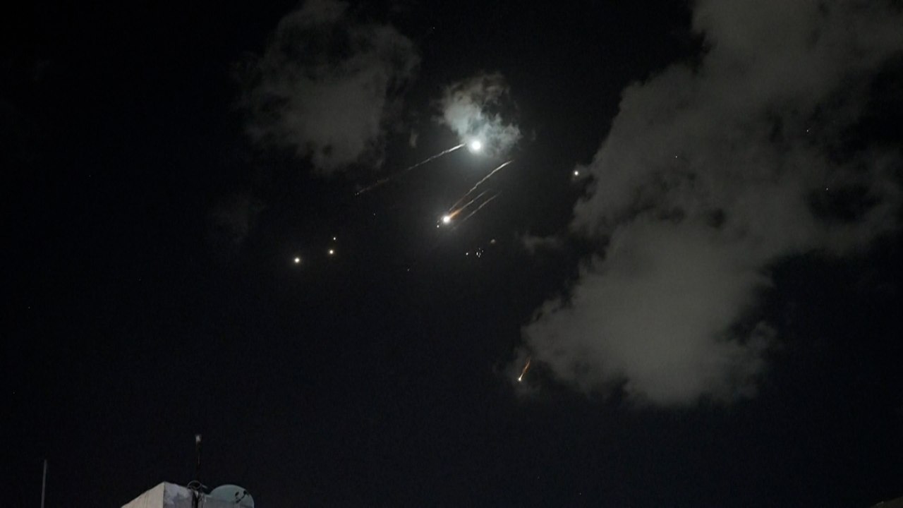 L'Iran tirs des centaines de missiles sur Israël