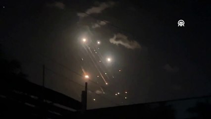 İran'ın İsrail'e füzeleri Gazze'de sevinçle karşılandı