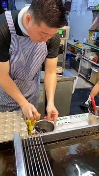 Fried Egg Pancake (Hotteok) - Korean Street Food #koreaneggtoast