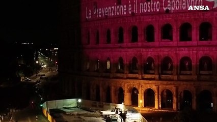 Roma, il Colosseo in rosa contro il tumore al seno
