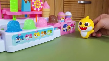 Unboxing cute shark ice cream  store