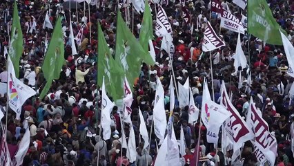 "¡Presidenta!", celebran miles llegada de Sheinbaum al poder en México