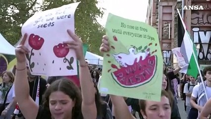 Torino, corteo per la Palestina a Terra Madre