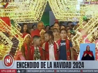 Larenses le dan la bienvenida a la Navidad 2024