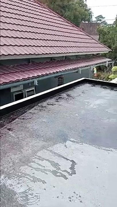 Aspal Cair Pelapis Anti Bocor Terbaik Saat Ini Untuk Mengatasi Dak Beton Rembes