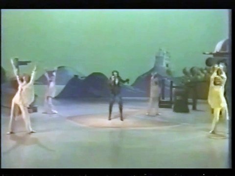 DEBBIE BYRNE - I'm On Fire (Young Talent Time 1975)
