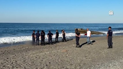 Alanya'da deniz kıyısında erkek cesedi bulundu