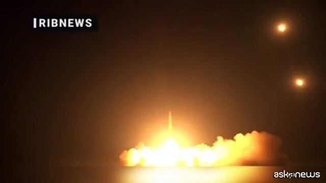 L'Iran diffonde le immagini dei missili lanciati contro Israele