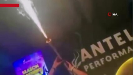 Klarnetiyle şov yapmak isterken kendini yaktı