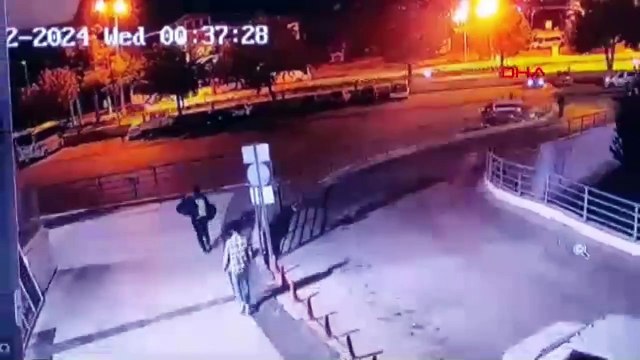 Yolcunun yakınları muavin ve şoförü sopalarla dövdü