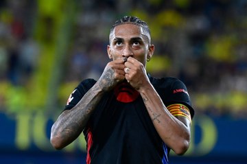 El FC Barcelona golea al Villareal: "Ha sido un partido increíble, pero estamos tristes por Ter Stegen"