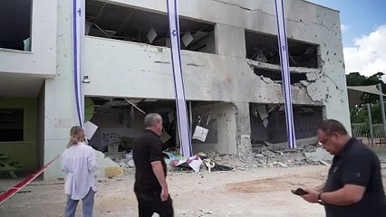 دمار في مدرسة جنوب إسرائيل غداة الهجوم الإيراني بالصواريخ