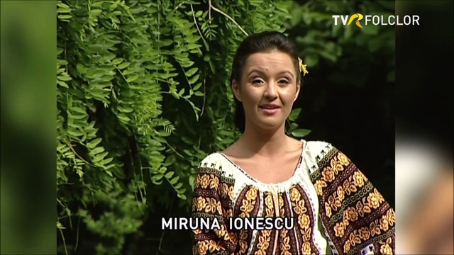 Miruna Ionescu - Iesi, maicuta, la portita (Popasuri folclorice - arhiva TVR)
