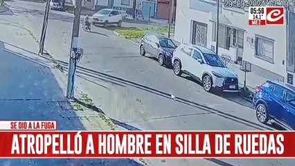 Tremendo video: atropelló a hombre en silla de ruedas, lo dejó malherido y se dio a la fuga