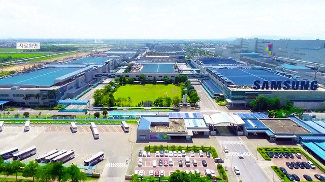 AI 반도체 뒤처진 삼성, 해외인력 감축…장중 ‘5만전자’