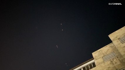 الأردن يعيد مشهد نيسان ويعترض صواريخ إيران وهي بطريقها إلى إسرائيل.. "موقف مبدئي للمملكة"