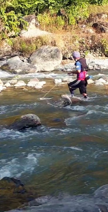 Cast Net Fishing in Nepal | Himalayan Trout Fishing in Nepal | Asala fishing |