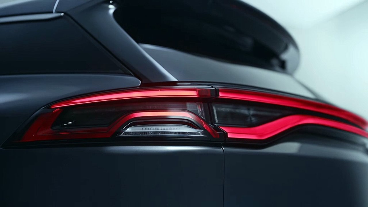 Le SUV électrique 7 places à traction intégrale Byd Tang remodelé revendique une autonomie jusqu'à 530 km