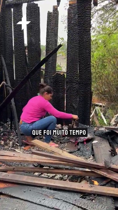 Moradora de casa atingida por incêndio em Novo Hamburgo conta detalhes do início das chamas