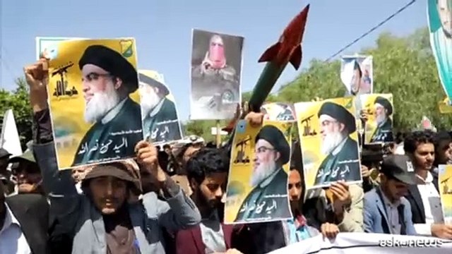 Yemen, protesta all'Universit?: Attacco Iran in Israele buona cosa