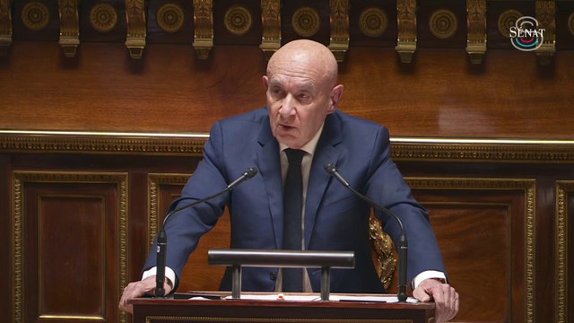 Une sorte de cauchemar éveillé : Claude Malhuret, sénateur Les Indépendants , ironise sur un éventuel gouvernement NFP