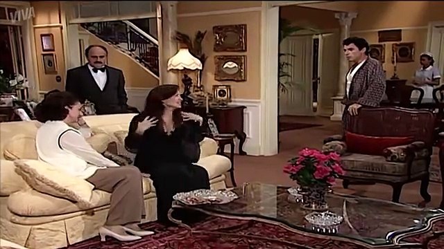 Novela A Indomada (1997) - Pitágoras impede que Cadeirudo ataque Dorothy