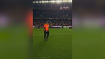 Un aficionado del Sparta Praga gana 40.000 € tras marcar un gol desde medio campo