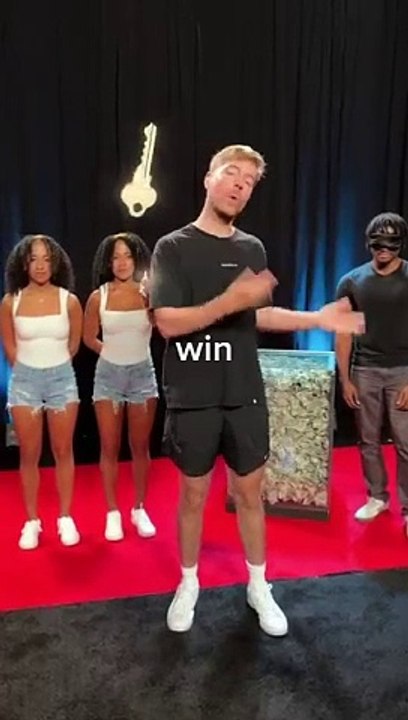 Spot The Difference, Win $10,000