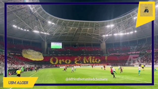 #Ligue1 #Mobilis #Algérie : Le magnifique Tifo des supporters de l'#USMAlger ⚫ face à l'US BISKRA à la 63e minute année du premier sacre du club en championnat ⚽ #اتحاد_العاصة #USMA