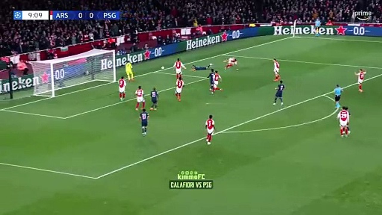 Calafiori vs PSG