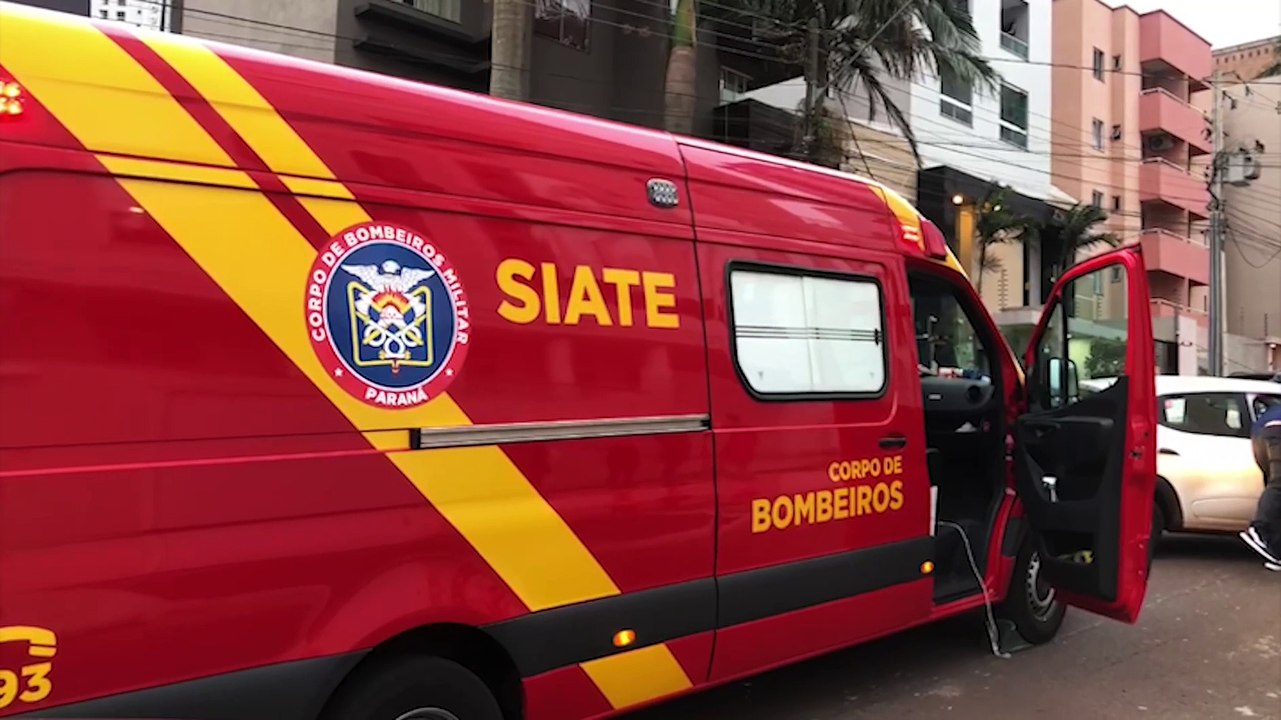 Mulher fica ferida em acidente de trânsito na Rua Manoel Ribas