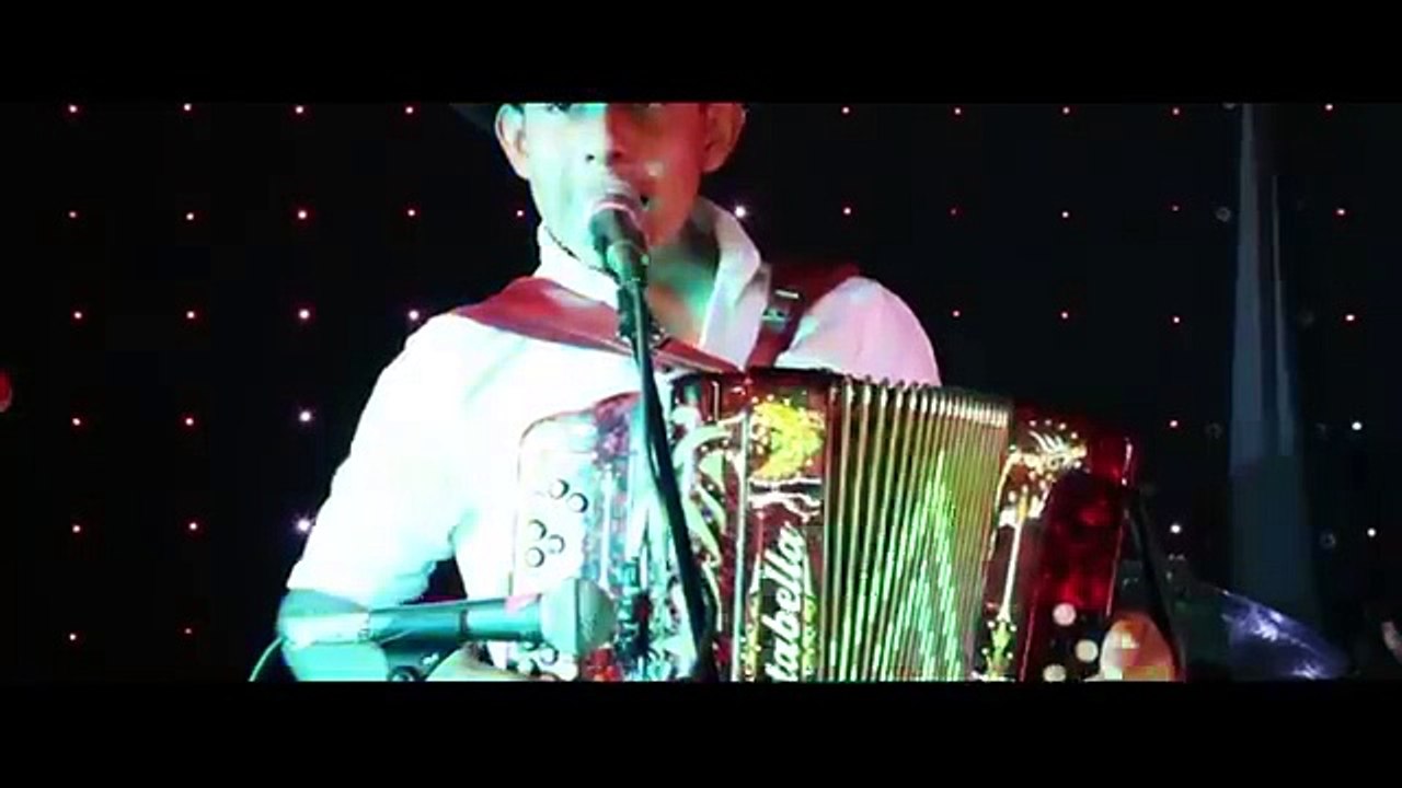 LA NUEVA BANDA DEL CARRO ROJO Película completa en Español Latino HD