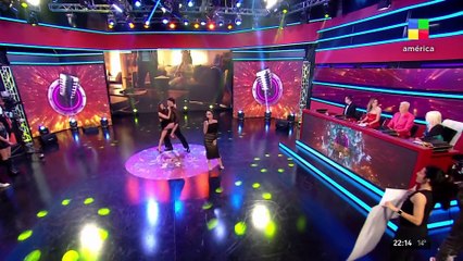  BRENDA DI ALOY y Juanma Outeiro ABRIERON LA PISTA al ritmo de "Te aviso, te anuncio" de SHAKIRA
