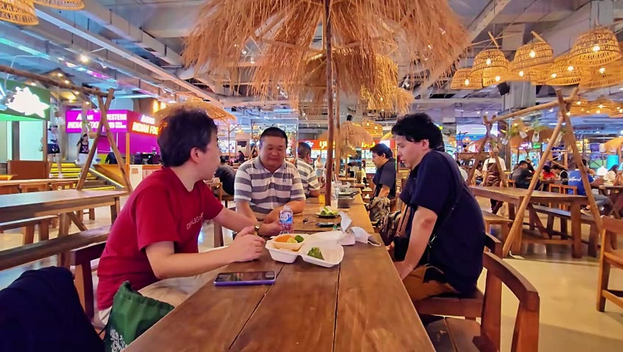 Japanese man wants to travel Pakistan and China
