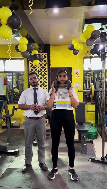 What should be the Stance in Squats | IC Fitness Club |