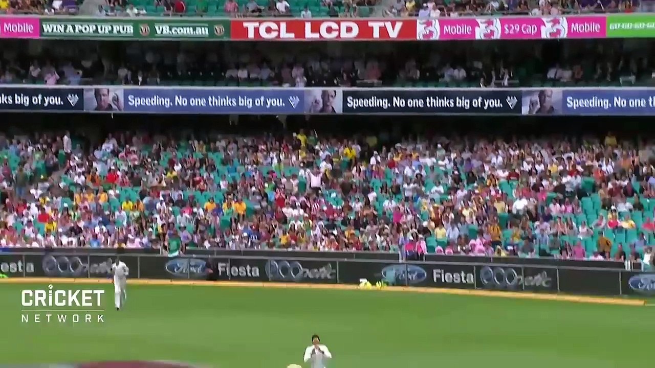 From the Vault: Asif rocks Australia with six at the SCG