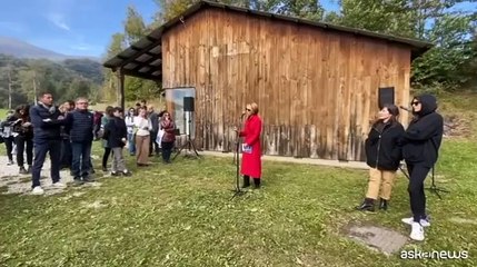 Arte e territorio, le masche di Giulia Cenci a Rittana nel Cuneese