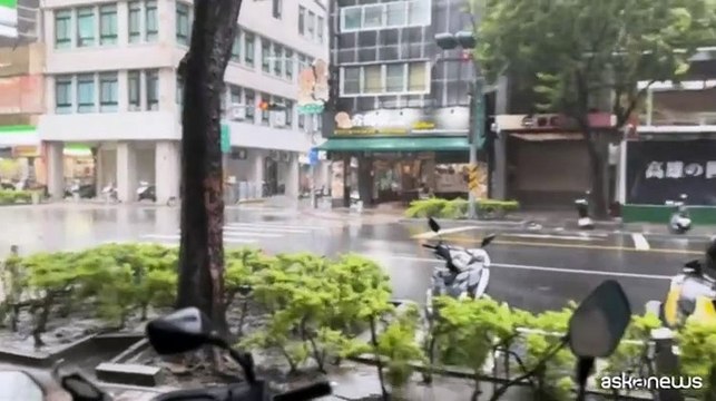 Il tifone Krathon si abbatte su Taiwan, almeno 2 morti e 10 feriti