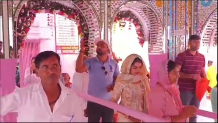 नवरात्र का पहला दिन आज, प्रसिद्ध करणी माता मंदिर पहुंच रहे श्रद्धालु, देखें वीडियो