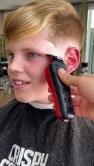 Mama hatte Pipi in den Augen  @Crispy Cousins #barber #friseur #midfade #skinfade #wasserrutsche #f