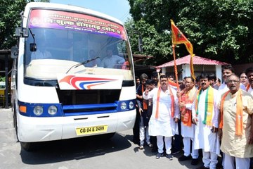 CG News: मां बम्लेश्वरी के दर्शन के लिए श्रद्धालुओं रवाना, मुख्यमंत्री ने दिखाई हरी झंडी, देखें वीडियो...