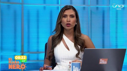 SCZ RESCATAN A PERSONAS DE EDIFICIO QUE SE INCENDIA