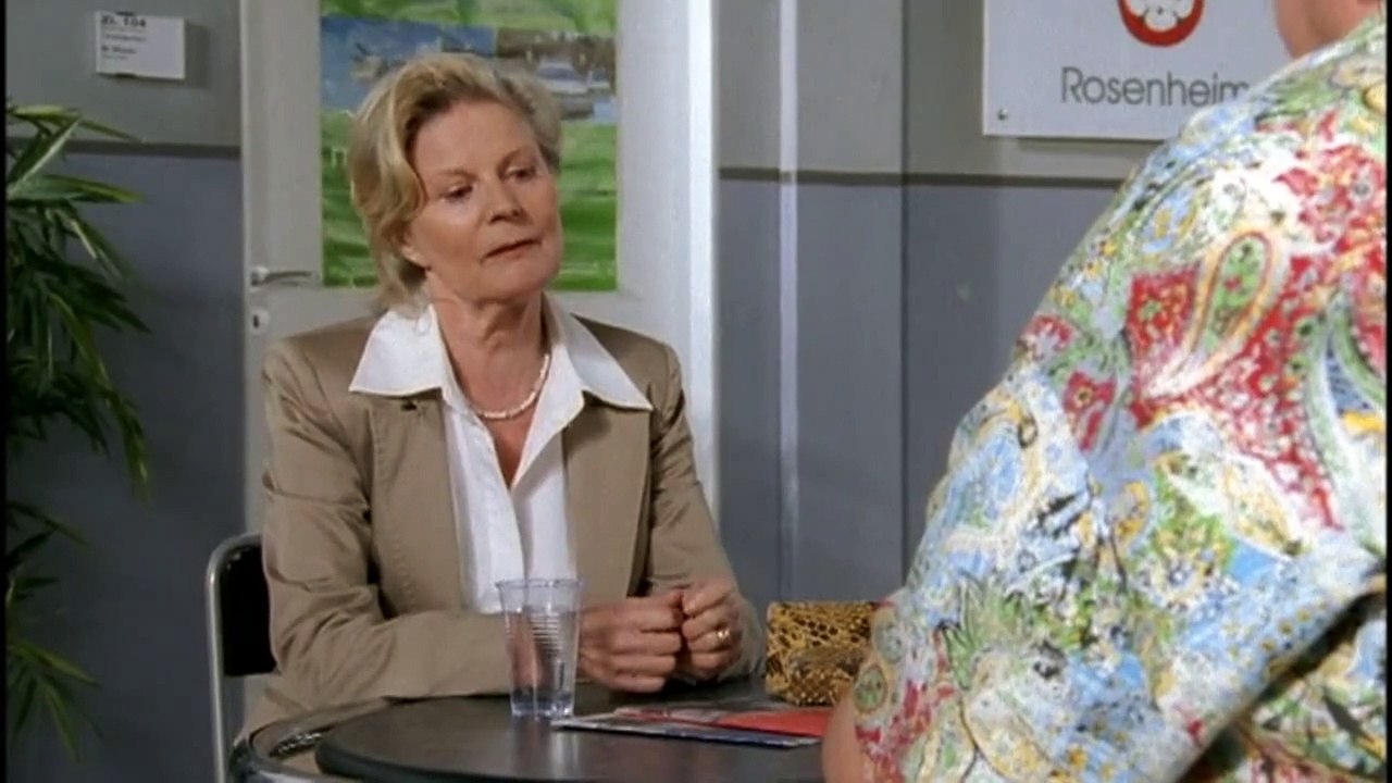 Die Rosenheim-Cops (84) Staffel 6 Folge 8 - Der Tod stand vor der Tür